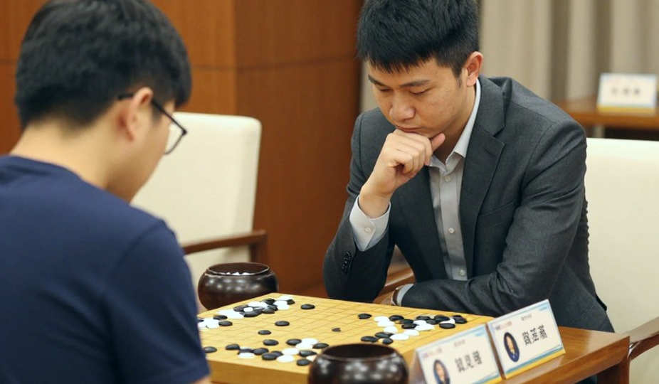27 मिनिएचर, 10 ओपनिंग आर्टिकल और बीच की खाली जगह: ChessBase Magazine #225 का डेटा-पाठ 27 मिनिएचर, 10 ओपनिंग आर्टिकल और बीच की खाली जगह: ChessBase Magazine #225 का डेटा-पाठ