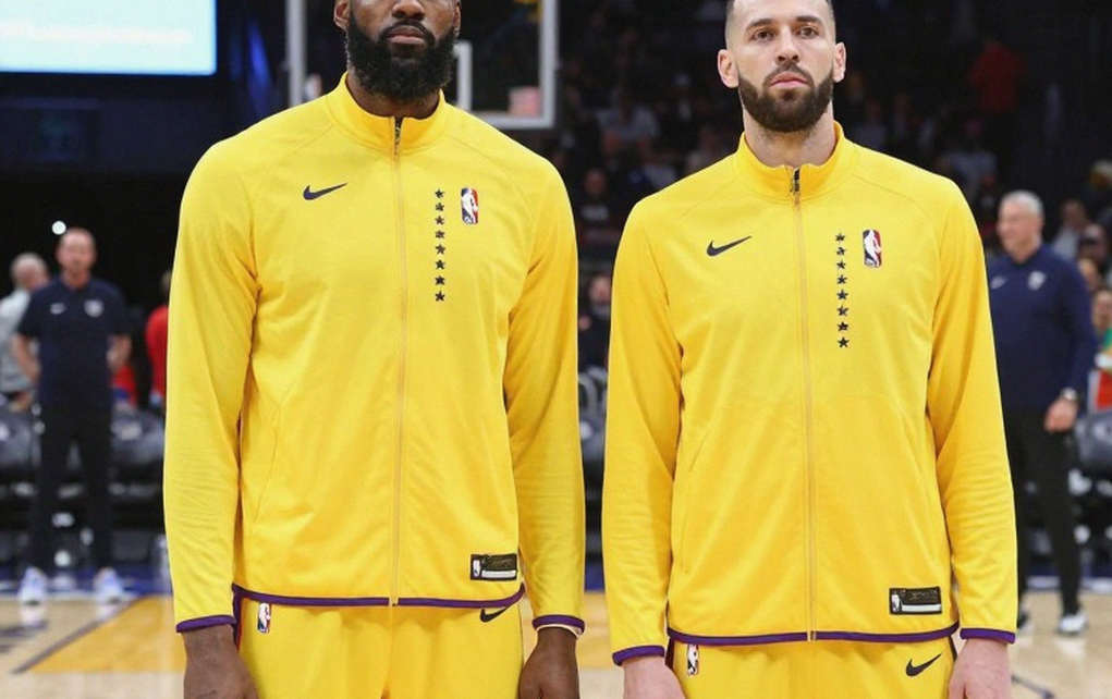 The Night of the Empty Box: Knicks Handed Assistant Coaches a Prop on Championship Night — What the Ring Ledger Actually Says The Night of the Empty Box: Knicks Handed Assistant Coaches a Prop on Championship Night — What the Ring Ledger Actually Says